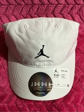 Jordan White Kids Jumpman Cap with Black Logo